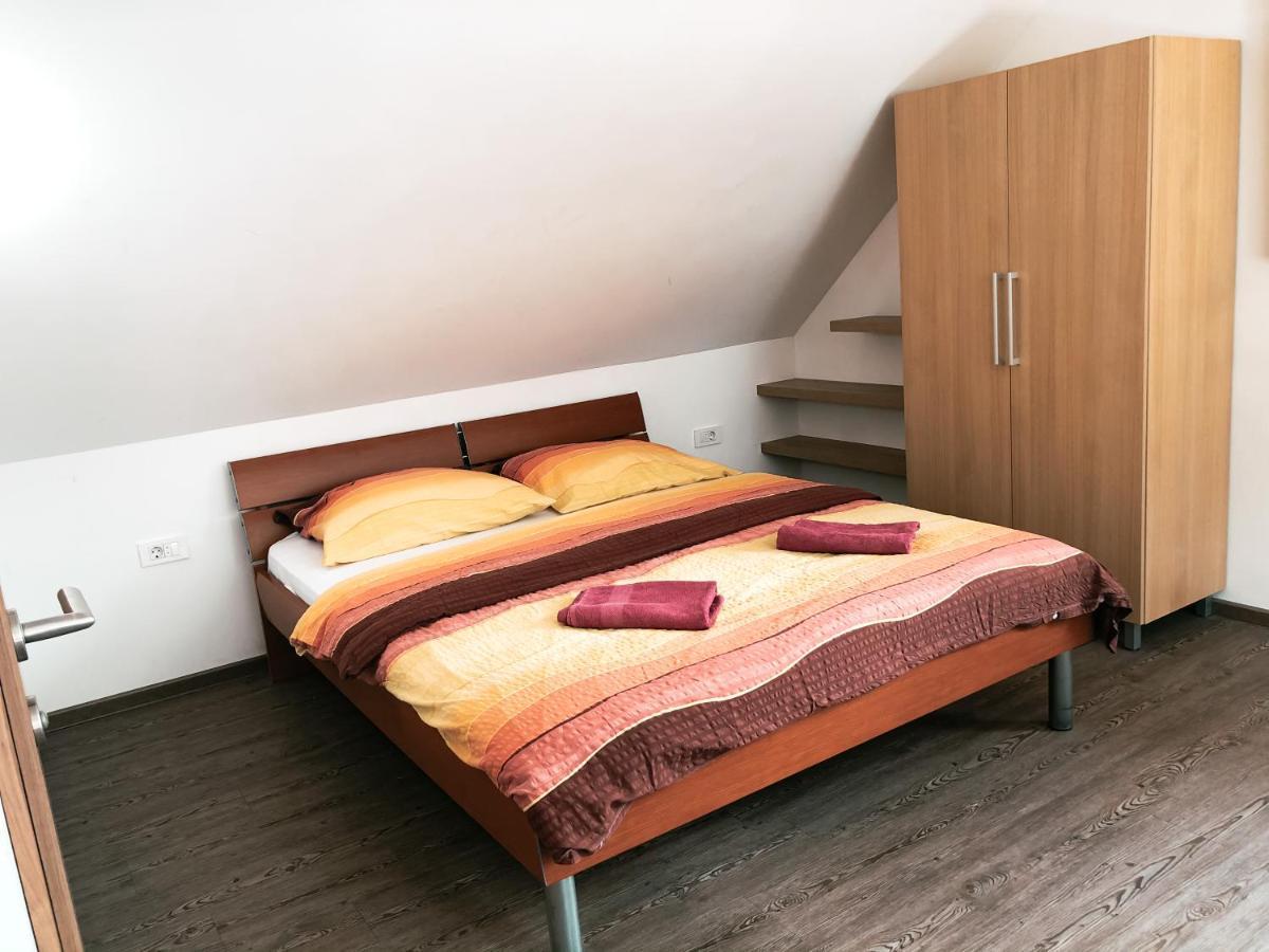 Apartment And Rooms Maraton Kranjska Gora Εξωτερικό φωτογραφία